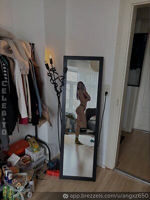 angx.z650 Nude Leaked Photo #42