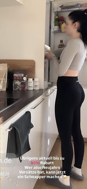 Anica Zimmermann Nude Leaked Photo #94
