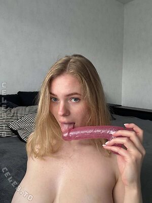 Anna die Milf photo