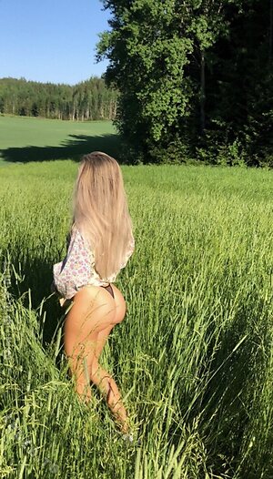 annagretaaaa Nude Leaked Photo #3