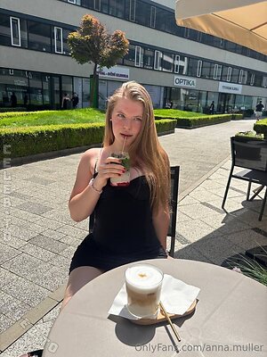 anna.muller Nude Leaked Photo #8