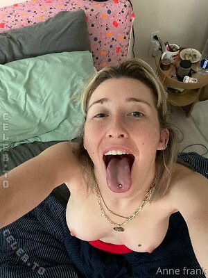 Anne Freak Nude Leaked Photo #5