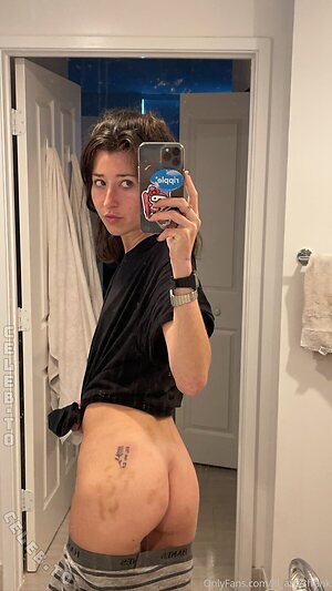 Anne Freak Nude Leaked Photo #9
