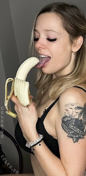 Anne Wünsche Nude Leaked Photo #695