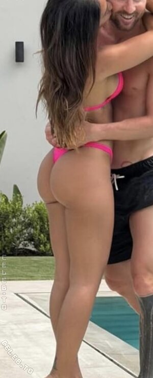 Antonella Roccuzzo Nude Leaked Photo #2