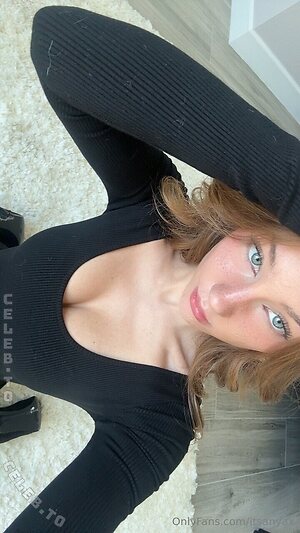 Anya Lacey Nude Leaked Photo #200