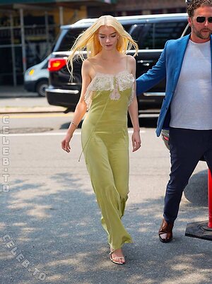 Anya Taylor-Joy Nude Leaked Photo #47