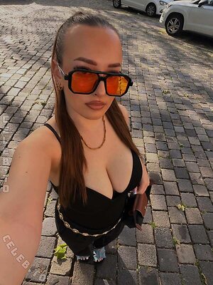 apr.allegra Nude Leaked Photo #51