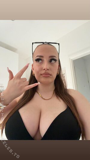 apr.allegra Nude Leaked Photo #52