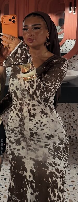 arabiccwoman Nude Leaked Photo #6