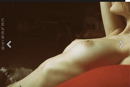 Arianna Flowing Nude Leaked Photo #2