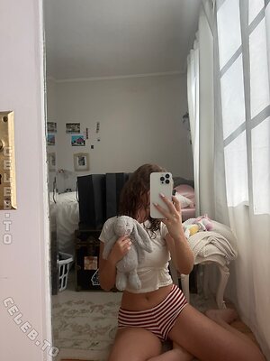 Ashley Suarez photo