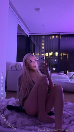 Aubreyts Nude Leaked Photo #2