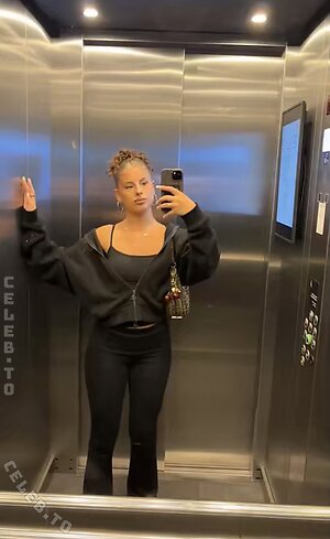 Babyyjuli Nude Leaked Photo #9