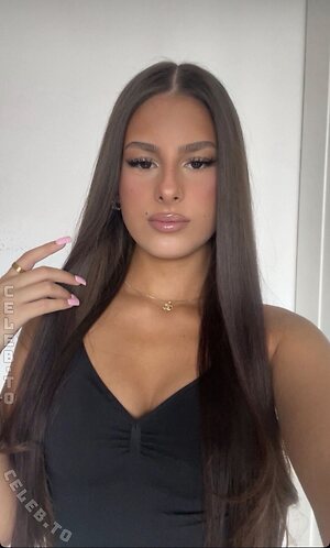 Babyyjuli Nude Leaked Photo #19