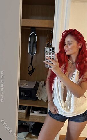 Badmómzjay photo
