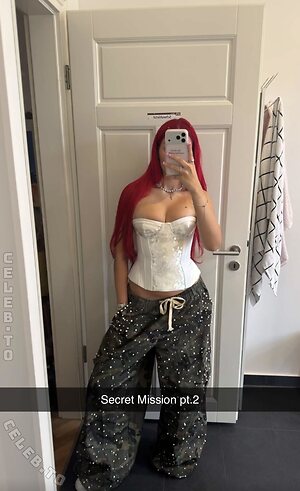 Badmómzjay Nude Leaked Photo #90