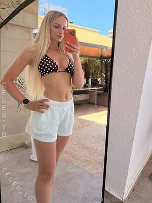 baebaezoe Nude Leaked Photo #124