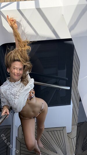 Bar Refaeli Nude Leaked Photo #99