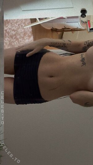 beebee Nude Leaked Photo #424