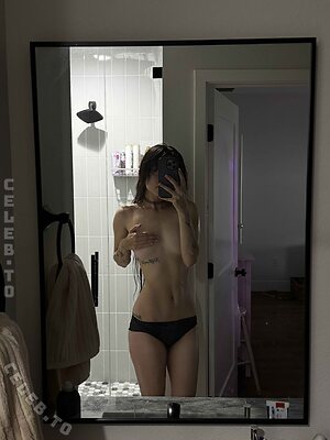 beebee Nude Leaked Photo #431
