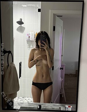 beebee Nude Leaked Photo #440