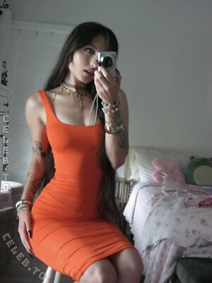 beebee Nude Leaked Photo #682