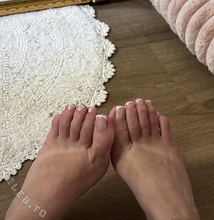 beebee Nude Leaked Photo #952