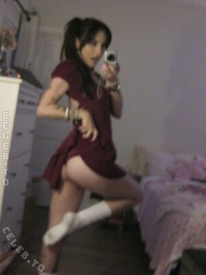 beebee Nude Leaked Photo #1053