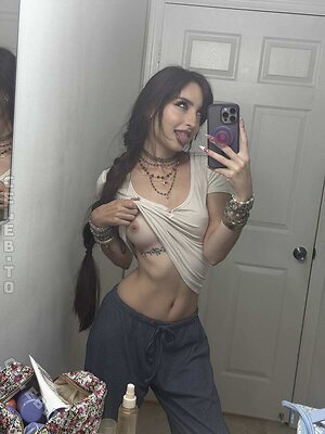 beebee Nude Leaked Photo #1065