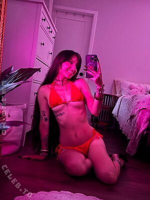 beebee Nude Leaked Photo #1147