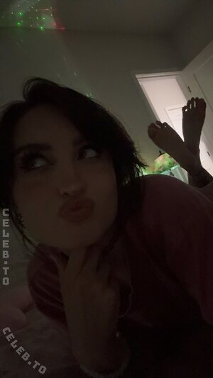 beebee Nude Leaked Photo #1203