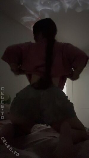 beebee Nude Leaked Photo #1219