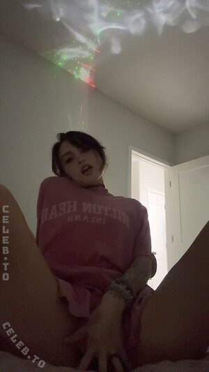 beebee Nude Leaked Photo #1243