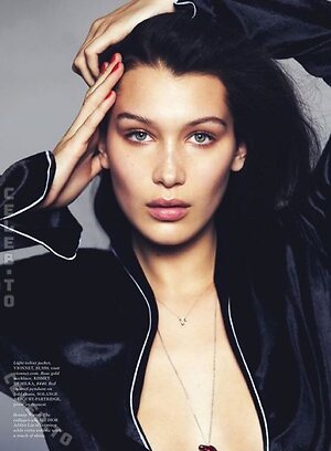 Bella Hadid photo