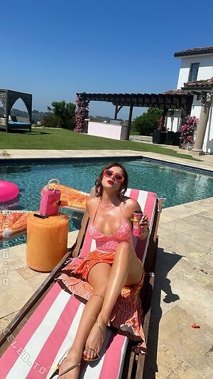 Bella Thorne Nude Leaked Photo #91