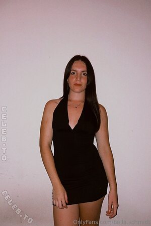 Bella.Schmidt Nude Leaked Photo #8