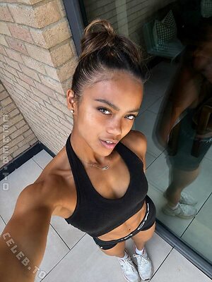 Bianca Bustamante Nude Leaked Photo #126