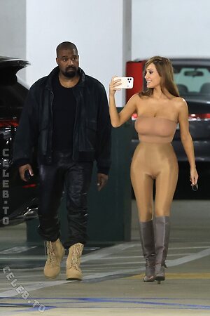 Bianca Censori Nude Leaked Photo #201