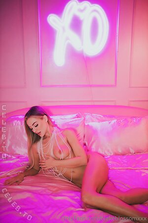 Blake Blossom Nude Leaked Photo #518