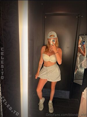 Blonde Vivi Nude Leaked Photo #19