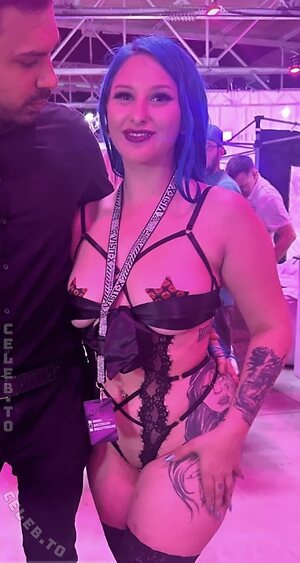 BlueMel Nude Leaked Photo #20