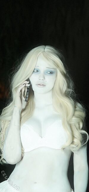 Bonnie Strange photo