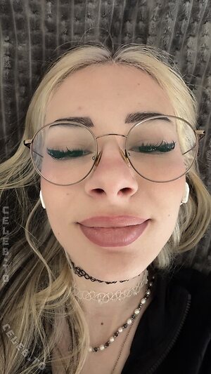 Bougebby Nude Leaked Photo #9