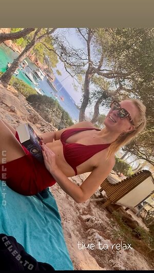 Britta Hofmann Nude Leaked Photo #11