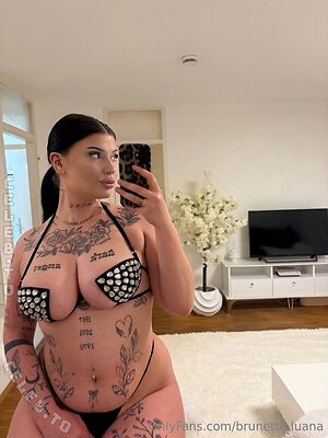 brunette.luana Nude Leaked Photo #6