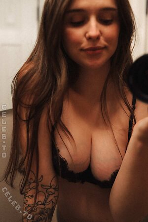caciakersey Nude Leaked Photo #8