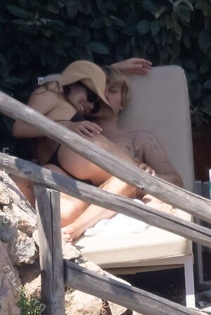 Camila Morrone Nude Leaked Photo #10