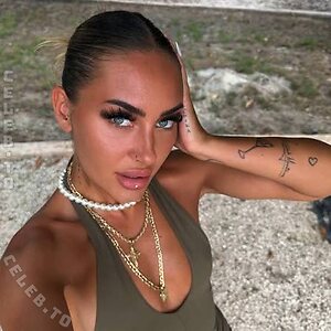 Carina.nl Nude Leaked Photo #18
