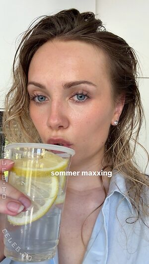 Carla Sophie Schell Nude Leaked Photo #17